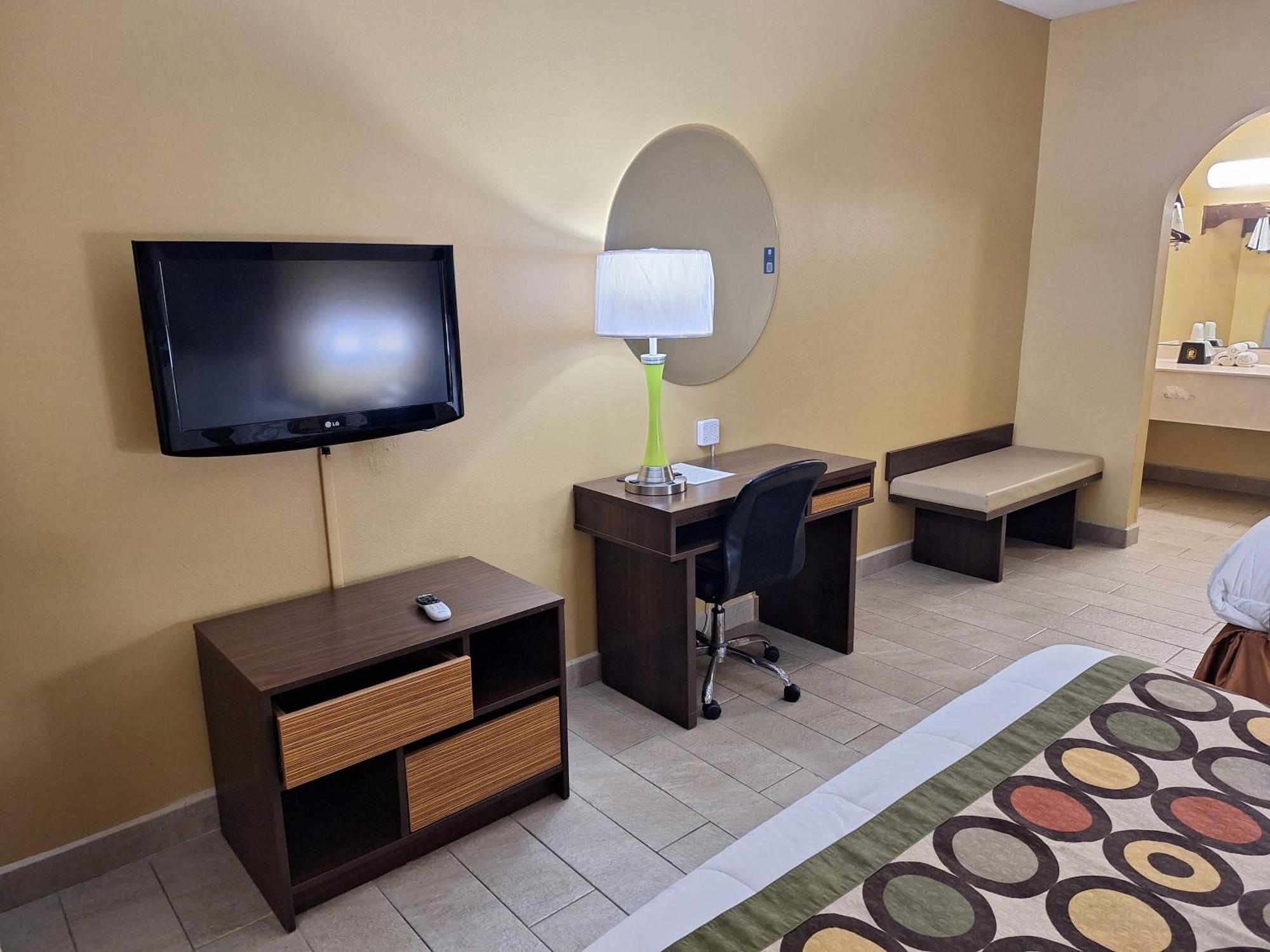 Super 8 By Wyndham Weslaco Zimmer foto